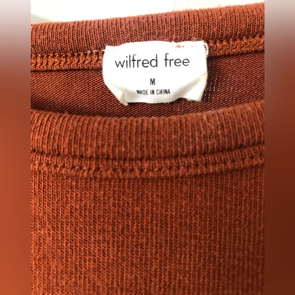 Aritzia Wilfred Free long sleeve shirt - Picture 5 of 6